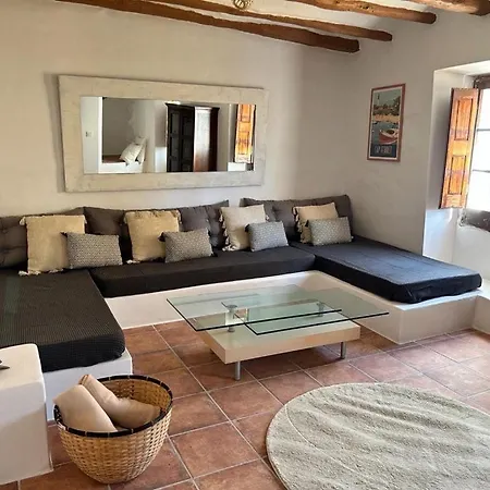 Rustic House With Swimming Pool * Les Peces
